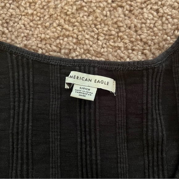 AE Crop Top - Picture 3 of 3